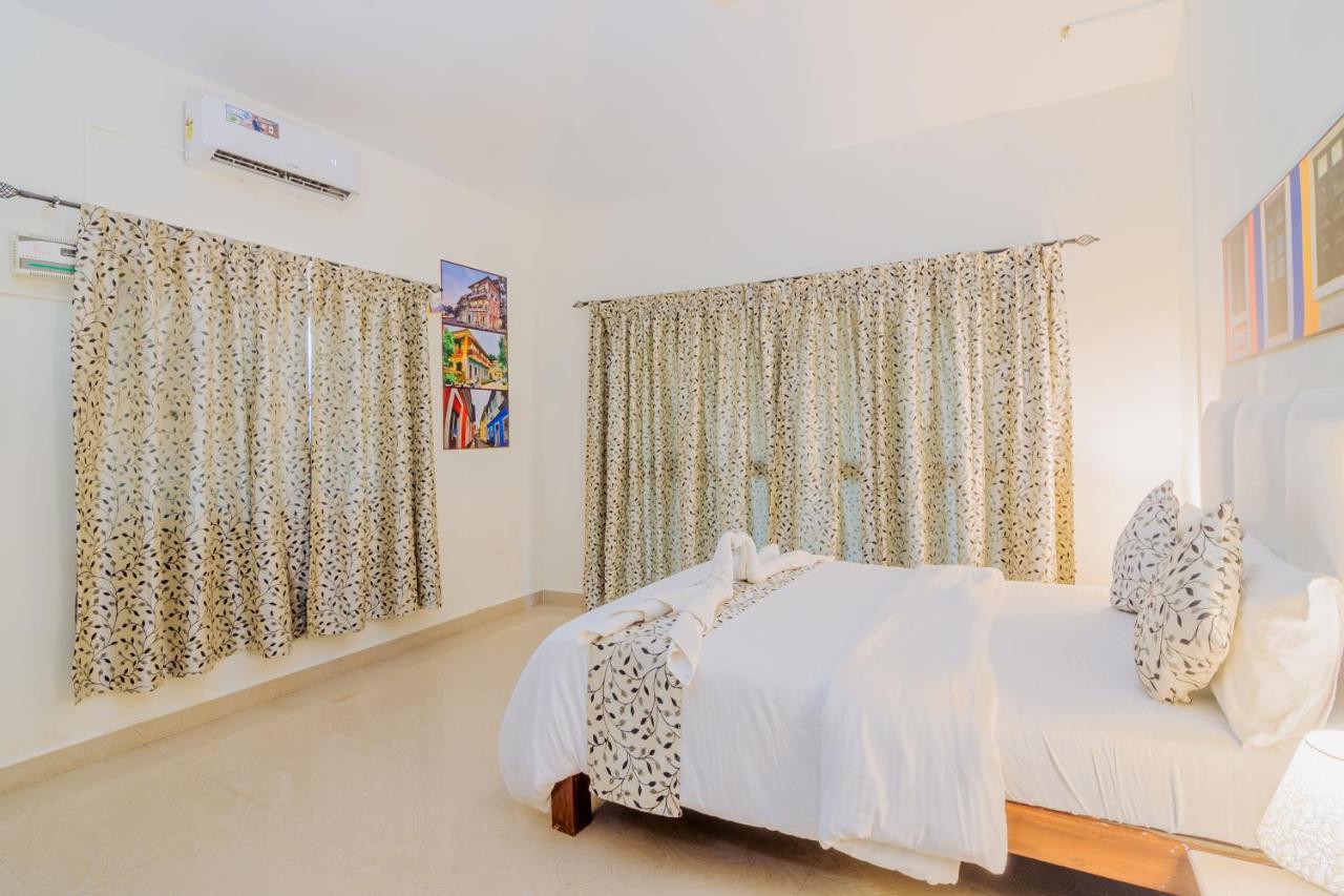 White House In Goa, Truly Amazing Experience Bed & Breakfast Saligao Exterior photo